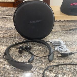 Bose QuietControl 30 noise cancelling wireless headphones